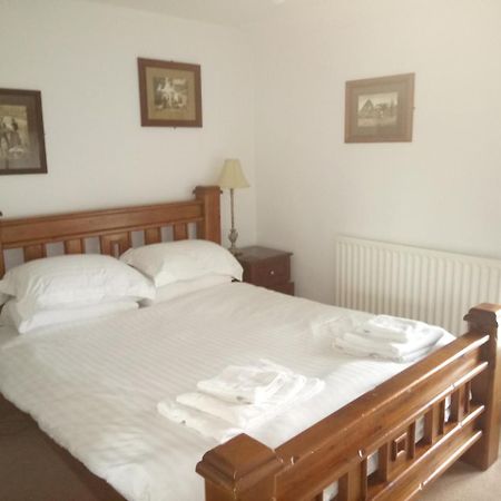 The Dyke Neuk Inn Meldon  Экстерьер фото